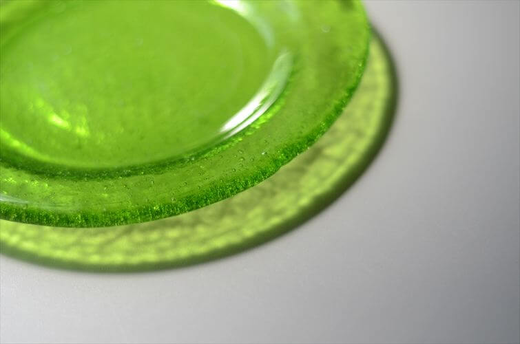 フィンランド製 Humppila Talonpoika グリーンガラスのプレート 16cm フンピラ Lasi 北欧 お皿 食器 ヴィンテージ