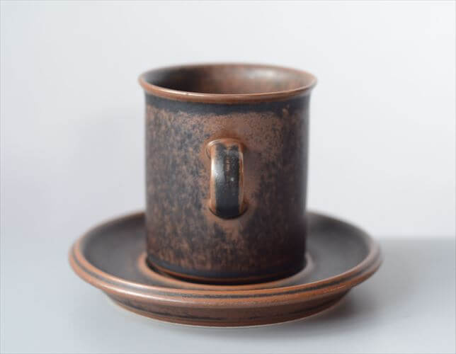 ARABIA アラビア ルスカ カップ＆ソーサー Ruska 7.5cm高 小サイズ 北欧食器 フィンランド 陶器 北欧 ヴィンテージ アンティーク_250922