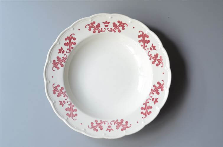 1930-40年代 ベルギー製 BOCH 赤い植物スタンプのスープ パスタプレート 23cm 深皿 アンティーク ヴィンテージ