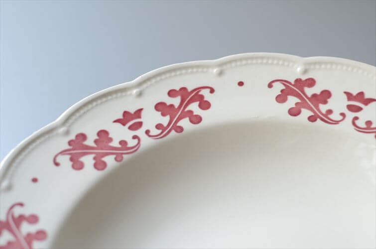 1930-40年代 ベルギー製 BOCH 赤い植物スタンプのスープ パスタプレート 23cm 深皿 アンティーク ヴィンテージ