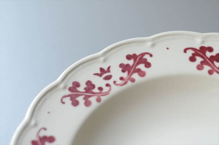 1930-40年代 ベルギー製 BOCH 赤い植物スタンプのスープ パスタプレート 23cm 深皿 アンティーク ヴィンテージ