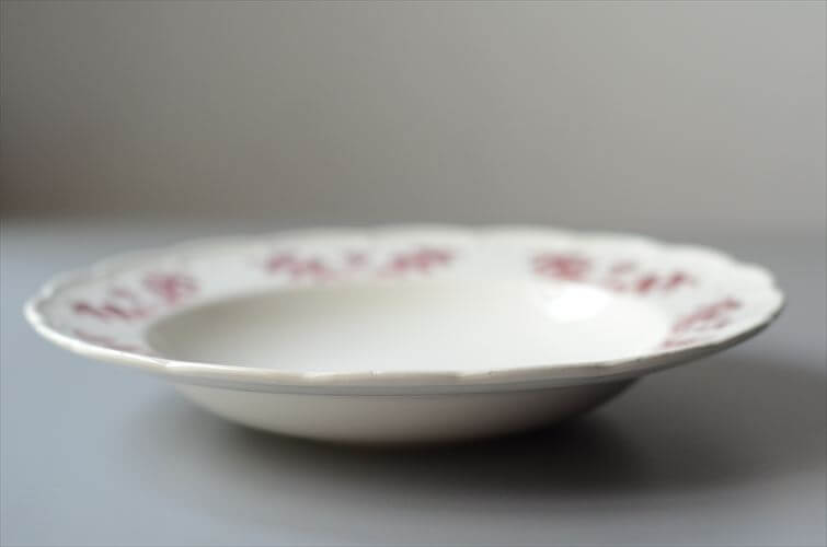 1930-40年代 ベルギー製 BOCH 赤い植物スタンプのスープ パスタプレート 23cm 深皿 アンティーク ヴィンテージ