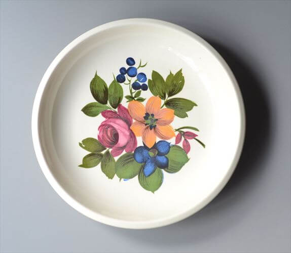 ベルギー製 BOCH きれいな3色のお花のプレート 21.5cm パスタ皿としても ボッホ フラワー 食器 アンティーク ヴィンテージ