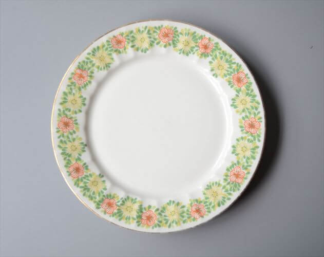 ARABIA アラビア MUISTO 17cm プレート お皿 ムイスト 北欧食器 フィンランド Goran Back 陶器 北欧 ヴィンテージ アンティーク_251114