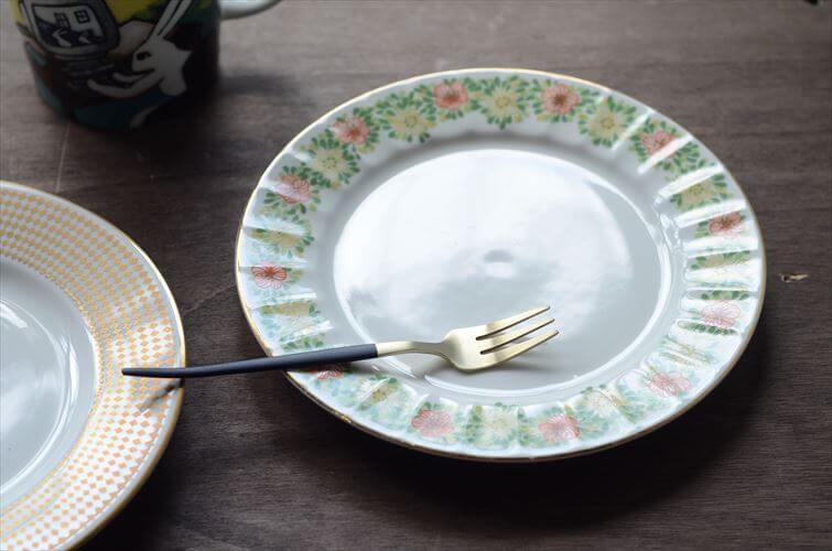 ARABIA アラビア MUISTO 17cm プレート お皿 ムイスト 北欧食器 フィンランド Goran Back 陶器 北欧 ヴィンテージ アンティーク_251114