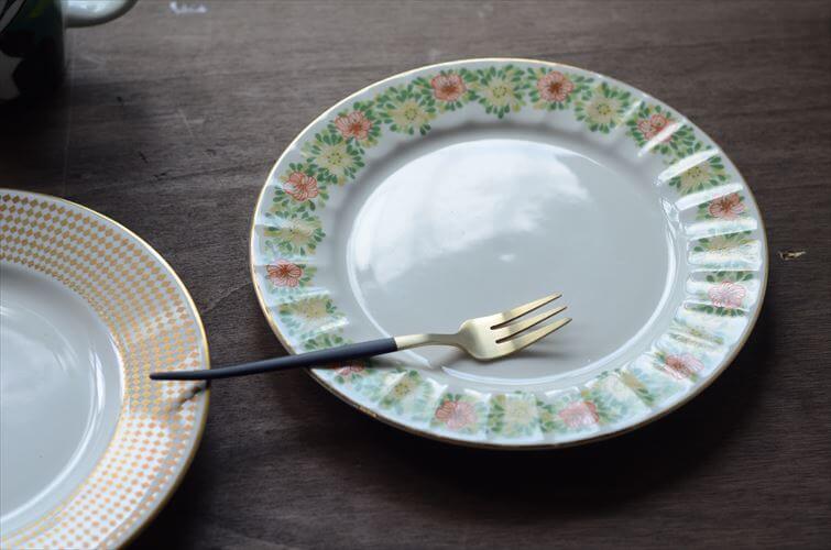 ARABIA アラビア MUISTO 17cm プレート お皿 ムイスト 北欧食器 フィンランド Goran Back 陶器 北欧 ヴィンテージ アンティーク_251114