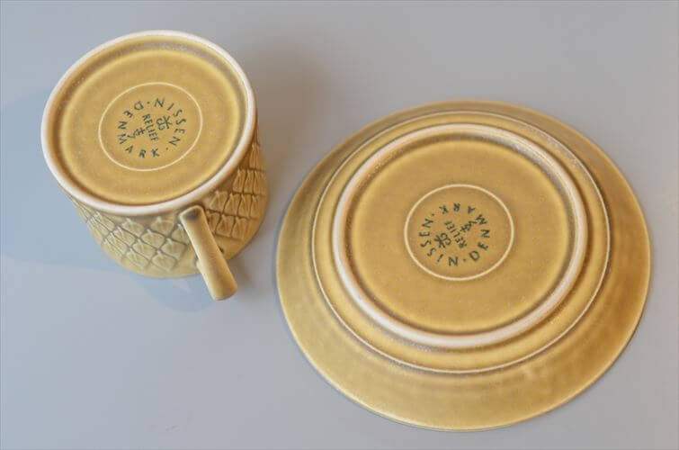 デンマーク製 クイストゴー レリーフ カップ&ソーサー relief Nissen J.H.Quistgaard 北欧ヴィンテージ アンティーク_260113