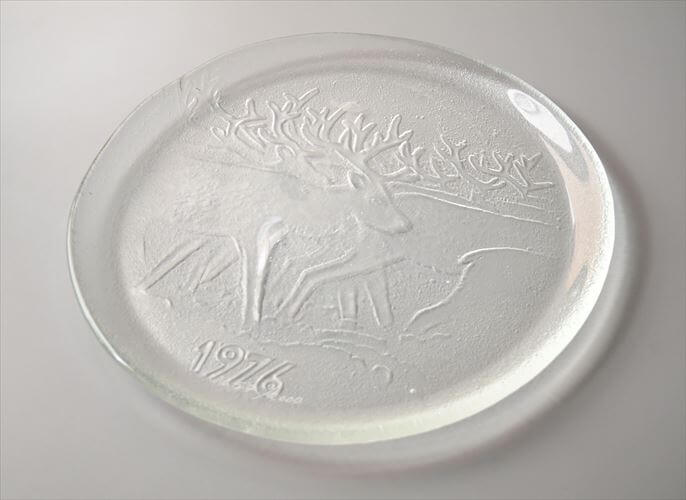 フィンランド製 Humppila 1976年 ガラスプレート 25cm お皿 フンピラ クリスマス アニバーサリープレート 北欧 ヴィンテージ_260309