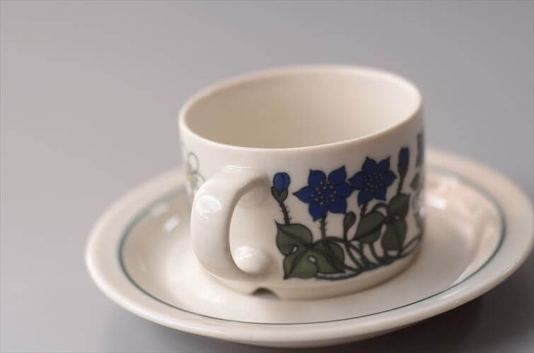 ARABIA アラビア Flora カップ＆ソーサー フローラ Esteri Tomulaの名作 北欧 ヴィンテージ アンティーク