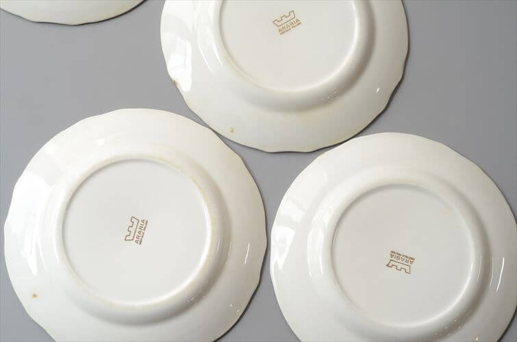 1960～70年代 ARABIA アラビア Lilja 17cm プレート お皿 リリヤ Laila Hakala 北欧 食器 フィンランド 陶器 ヴィンテージ_260729